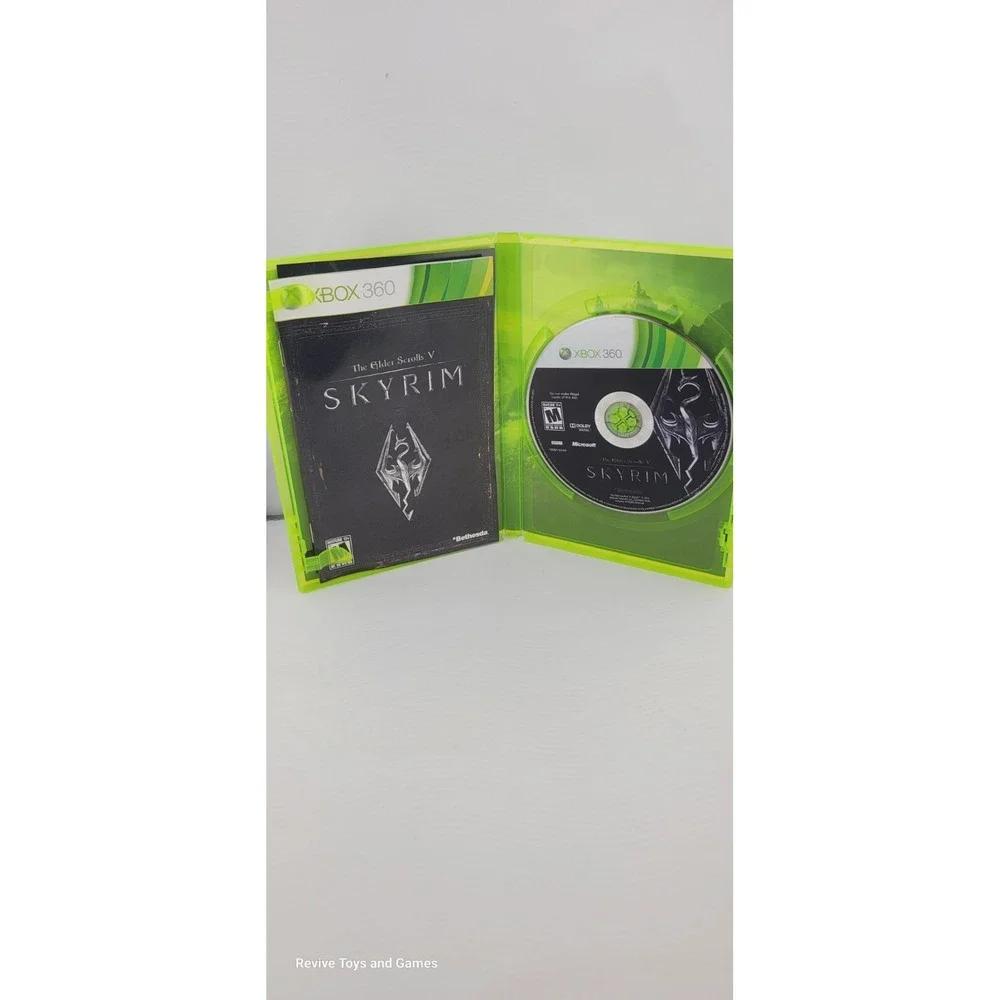 The Elder Scrolls V: Skyrim (Microsoft Xbox 360, 2011)‎ CIB Complete Tested
